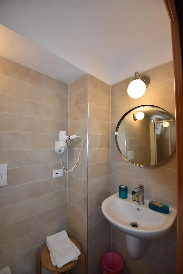 Vassallo B&B Rome Bed & Breakfast